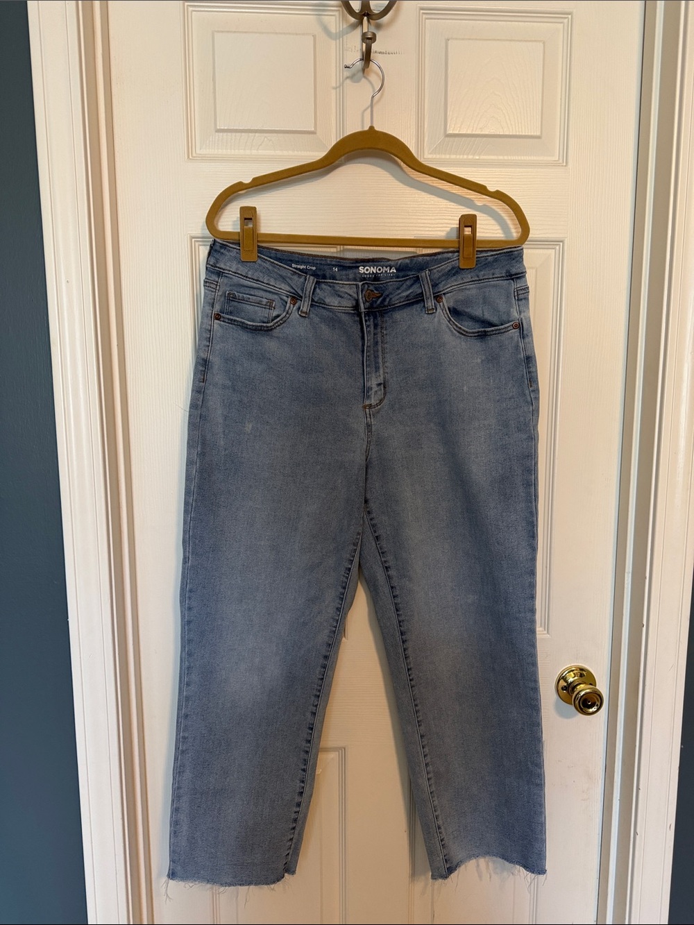 Sonoma Light Blue Cropped Jeans - Raw Hem